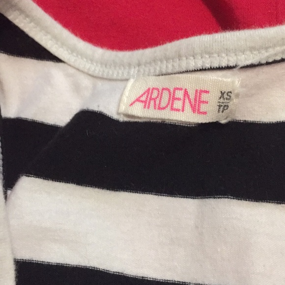 Tank Tops - Picture 3 of 4